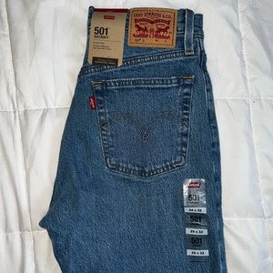 501 Levi’s skinny jeans